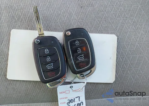 2017 Hyundai Tucson Se from USA, damaged, VIN KM8J33A46HU261079